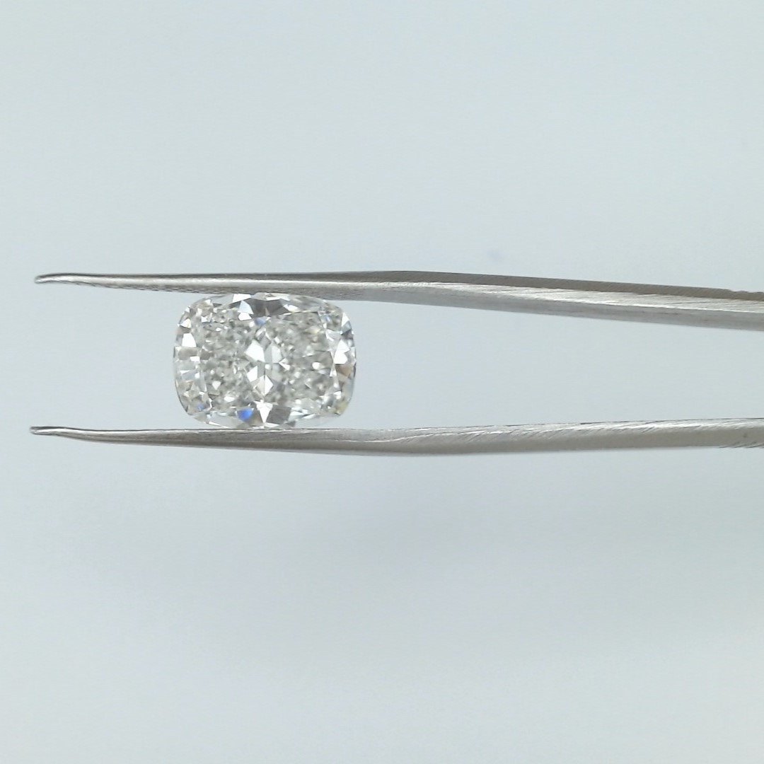 4.02 Carat Cushion Cut E VVS1 Diamond - view 1
