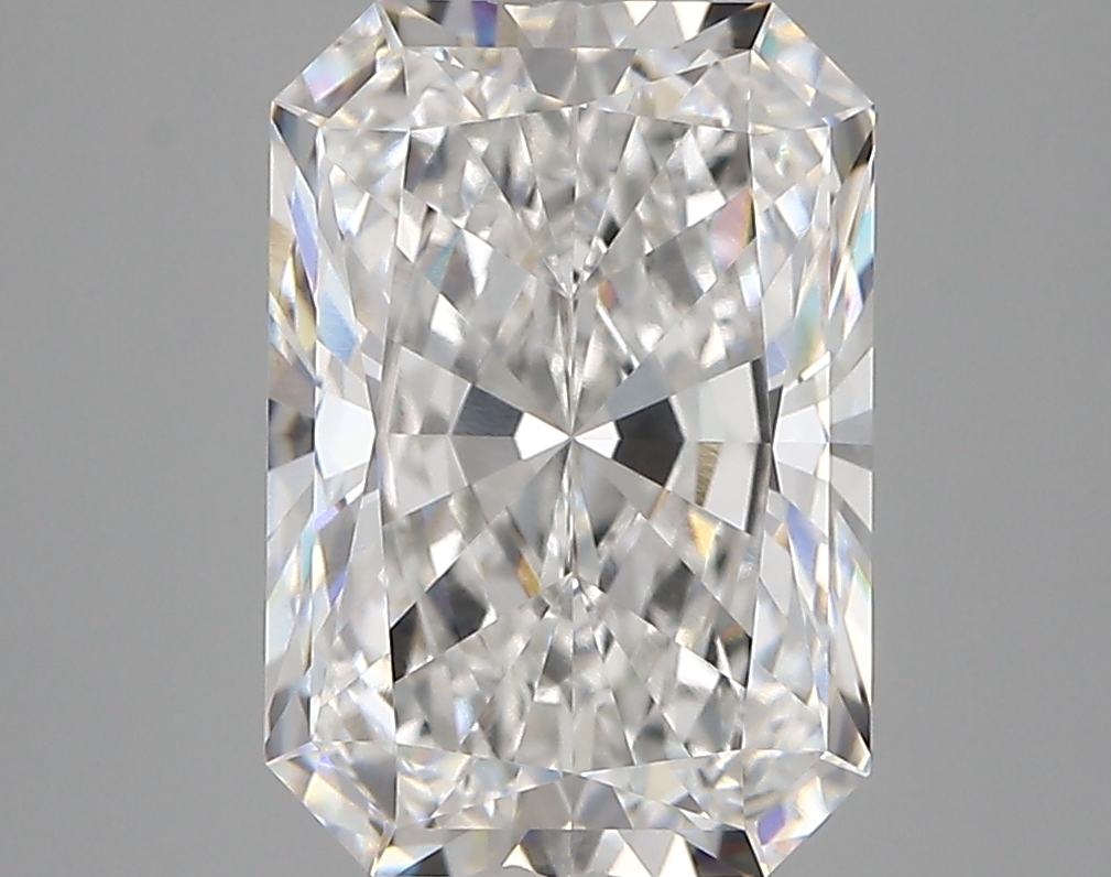 4.02 Carat Radiant Cut E VVS1 Diamond - view 1