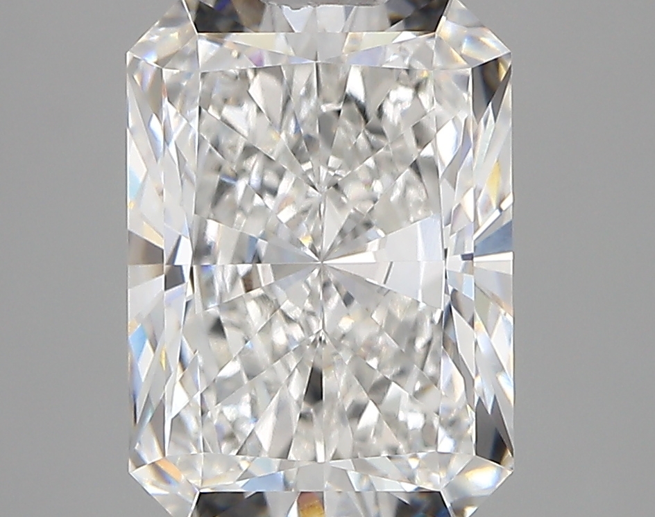 4.01 Carat Radiant Cut E VVS1 Diamond - view 1