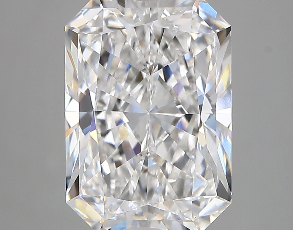 4.01 Carat Radiant Cut E VVS1 Diamond - view 1