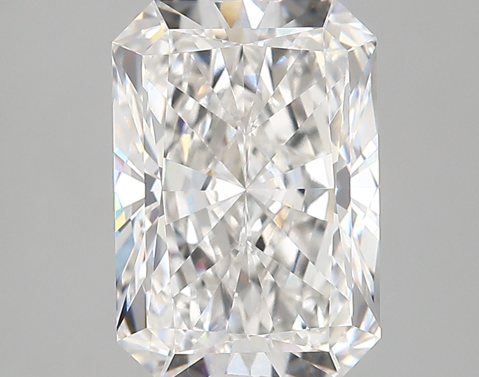4.00 Carat Radiant Cut E VVS1 Diamond - view 1