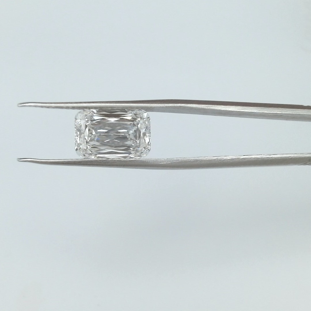 3.83 Carat Criss Cut Cut E VVS1 Diamond - view 1