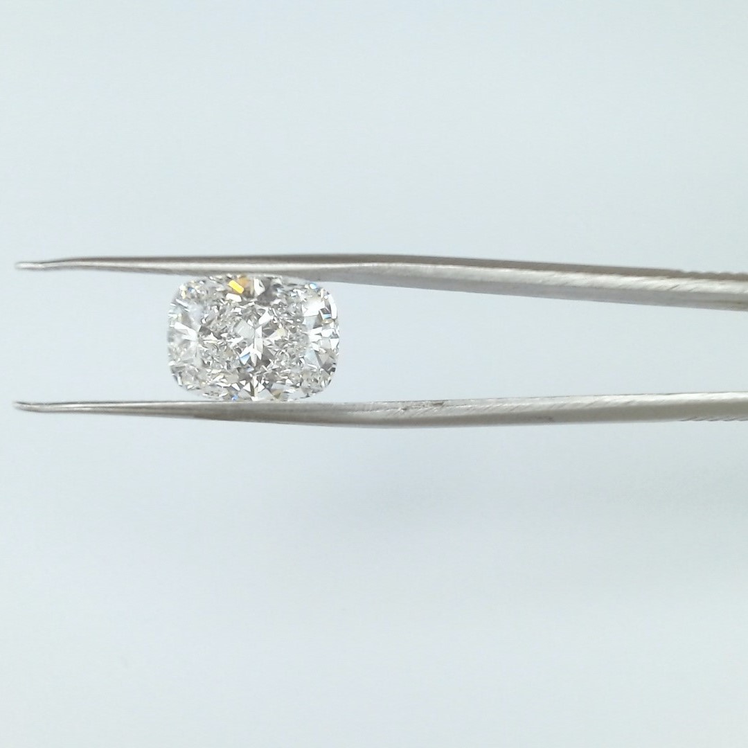 3.84 Carat Cushion Cut D VVS1 Diamond - view 1