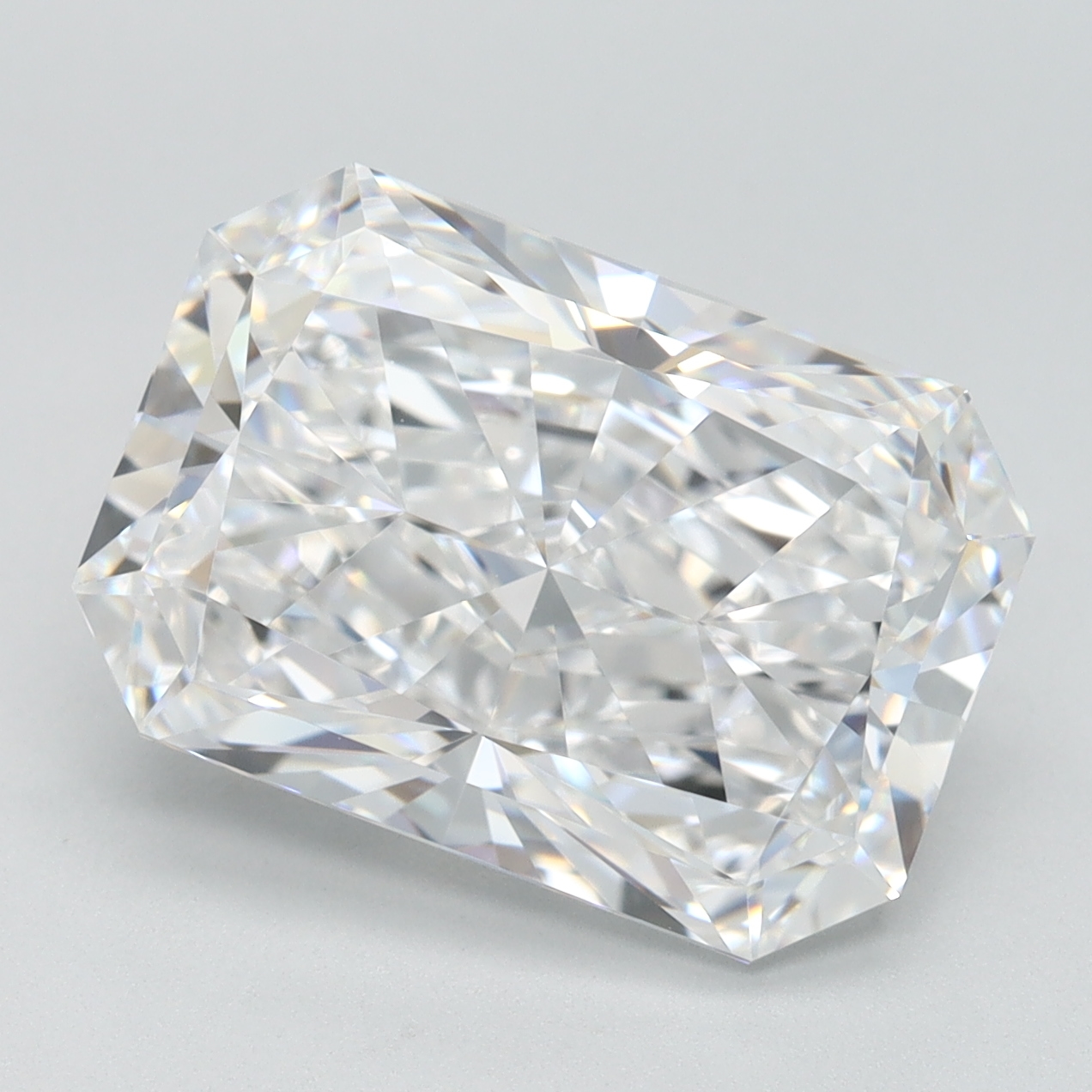 5.01 ct. radiant Lab Grown Diamond front image