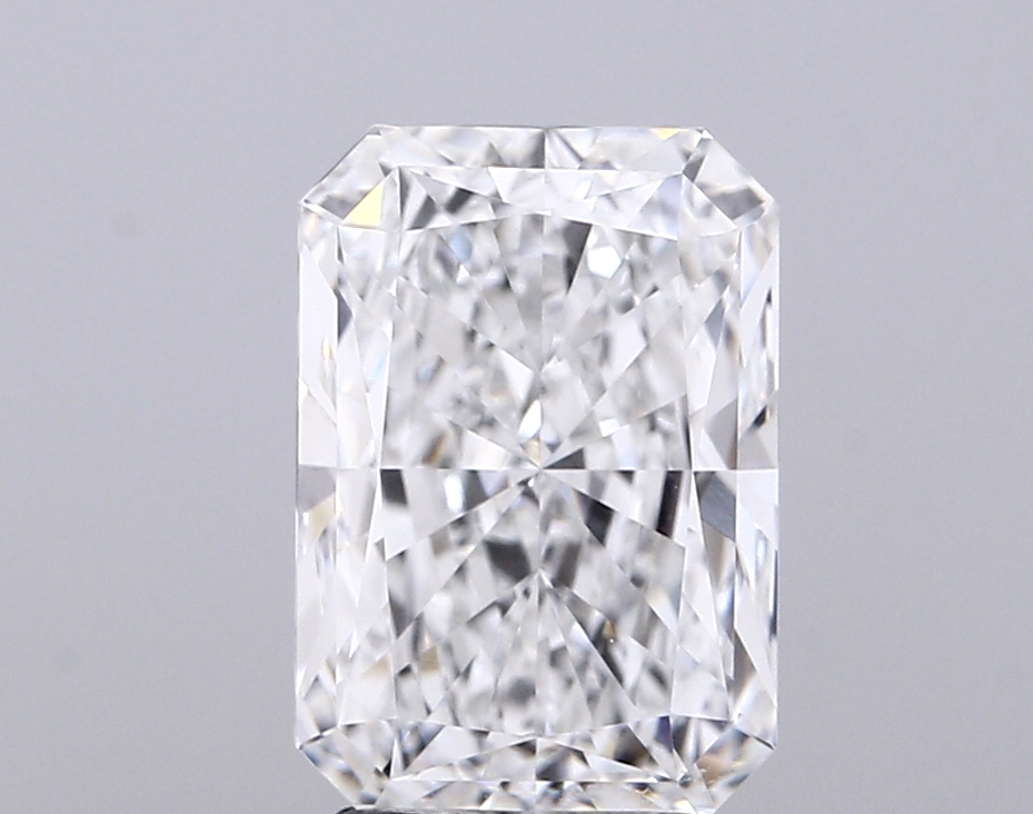 3.04 ct. radiant Lab Grown Diamond front image