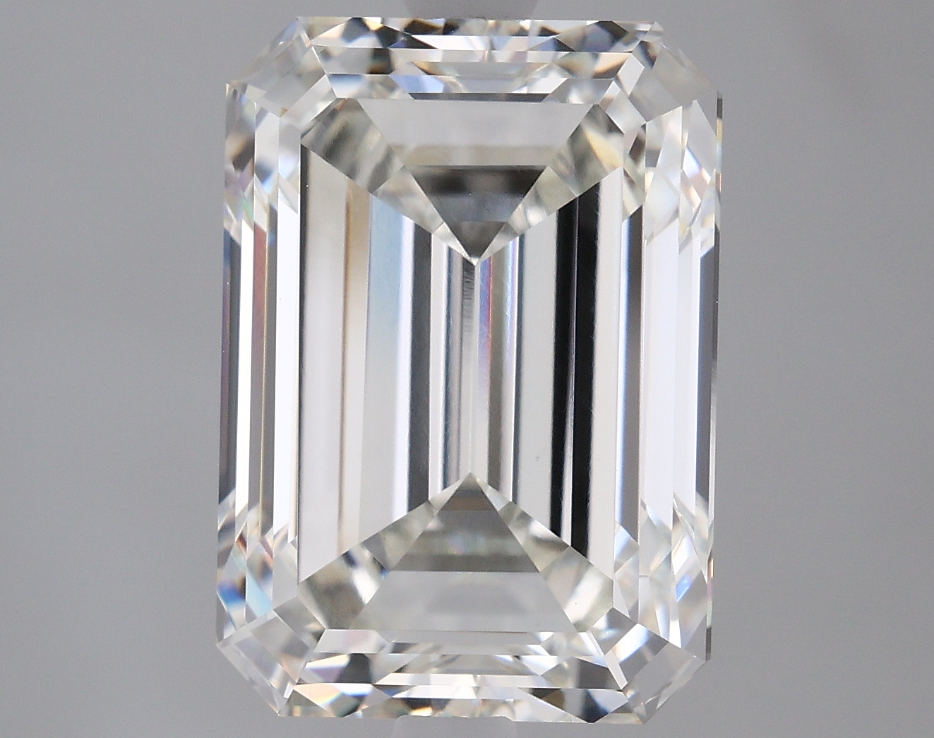 5.10ct Emerald Lab-Grown Diamond · H/VVS2