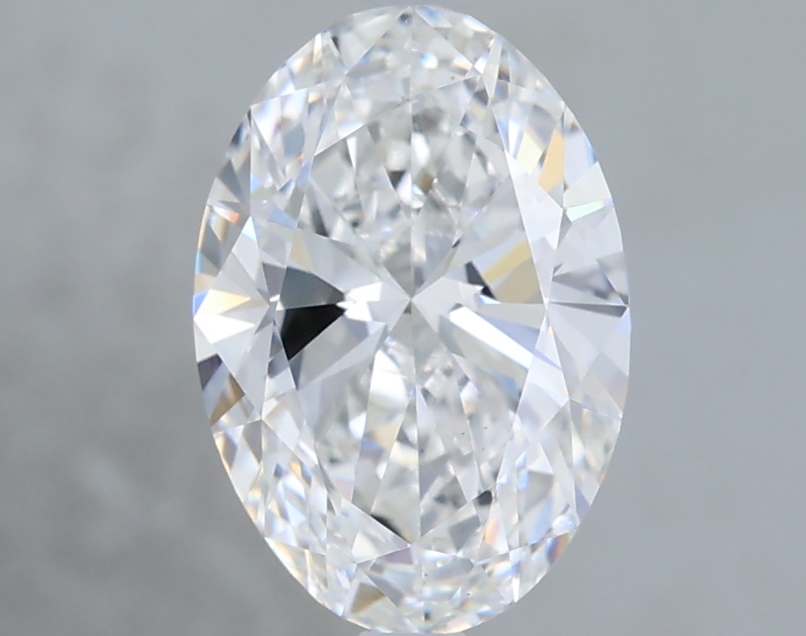 2.07 carat e VS1 EX Cut IGI oval diamond