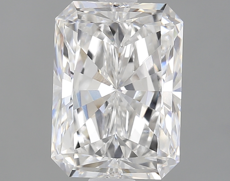 2.1 carat e VVS2 EX Cut IGI radiant diamond